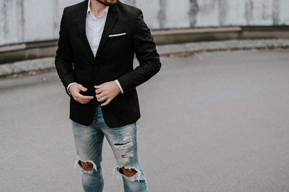 Ko je ta slovenski pevec začel hujšati, so se mu smejali. Danes jemlje sapo vsem (foto: Instagram/Žiga Lakner, fotomontaža)