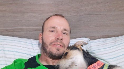 Oliver Tič: ʺLetošnji božič sem preživel v Konjicah, ampak sem bil bolj osamljen, kot lani v grmovjuʺ