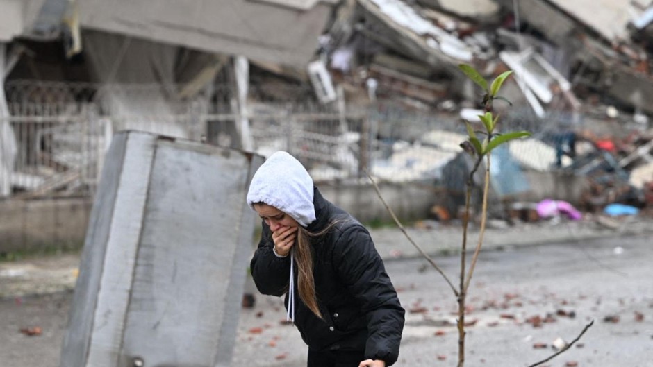 Območje na jugovzhodu Turčije sta v roku le nekaj ur prizadela dva katastrofalna potresa. Po najnovejših uradnih – a še …
