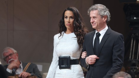 (FOTO) Potrdila zvezo: Robert Golob in Tina Gaber skupaj na Prešernovi proslavi