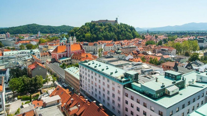 V pričakovanju zastojev: v Ljubljani popolna zapora začetnega odseka ene bolj prometnih cest v prestolnici (foto: Profimedia)