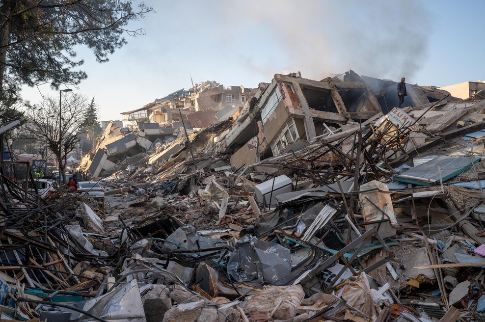 Zgodba, ob kateri poči srce: pod ruševinami dva dneva ležal ob mrtvi ženi, toda najhujši šok je šele sledil (foto: Profimedia)