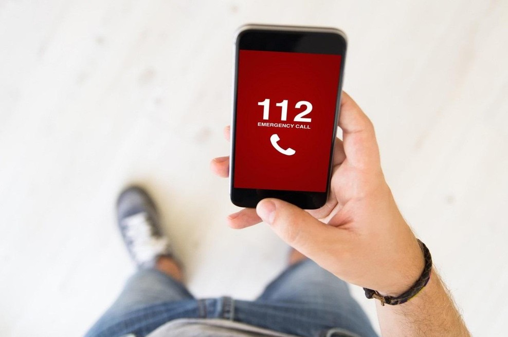 Ne tako pametni: telefoni povzročajo zmedo v reševalnih službah (stanje je resno) (foto: Profimedia)