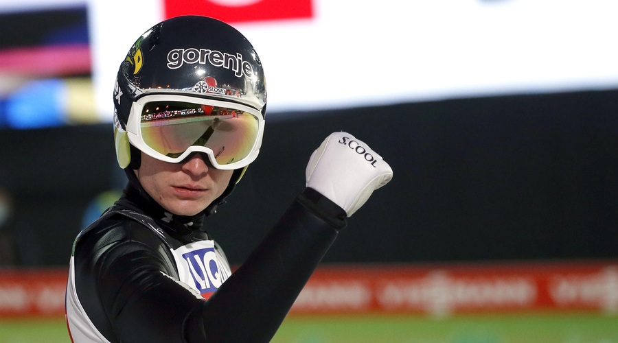 Timi Zajc šesti, Lanišek zaradi težav z zadrgo ostal brez tekme (foto: Srdjan Zivulovic/Bobo)