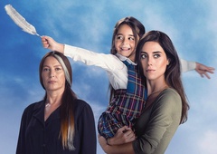 Srce parajoče: v potresu izginila zvezdnica turških serij, znana tudi pri nas