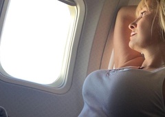 (FOTO) Moški vzdihujejo, ženske ji zavidajo: 59-letna Helena Blagne na dopustu navdušila z vročo fotografijo