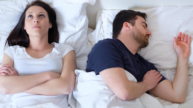 Si upate sprejeti izziv: s partnerjem vsaj nekaj dni poskusita spati ločeno (foto: Profimedia)