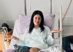 "Kost so dobro zašraufali": preštejte, koliko vijakov ima slovenska smučarka v nogi (FOTO)