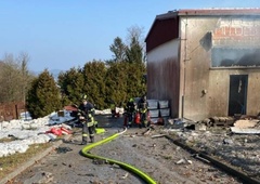 Znane nove informacije eksplozije: za življenje naj bi se borila lastnik tovarne in njegov sin