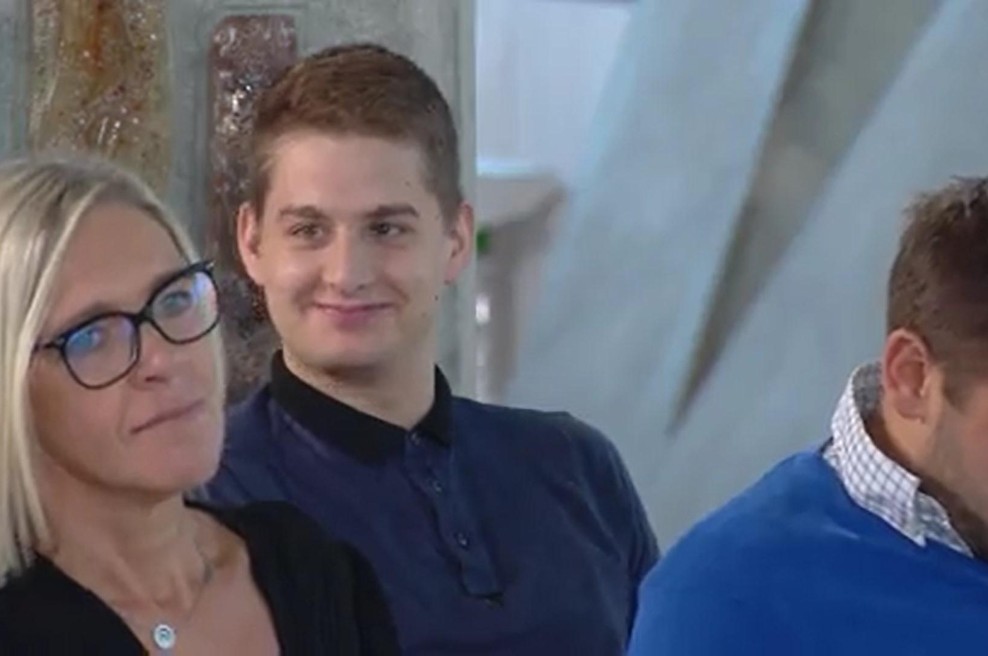 Tinina mama na poročnem slavju Blaža opozorila. Kaj mu je želela povedati? (foto: Planet TV/posnetek zaslona)