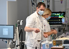 Raziskava je pokazala: več kot tretjina slovenskih zdravnikov ...