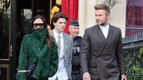 Victoria in David Beckham s sinom Cruzom.