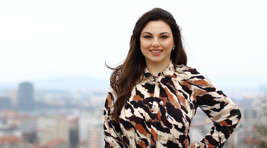 Bojana Ivanović o verzih, ki snujejo najlepše dnevne opomnike: "Če mislite, da nečesa ne zmorete, imate prav" (foto: Vesna Videnovič)