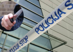 Rop v Ljubljani: napadalec z nožem grozil prodajalki