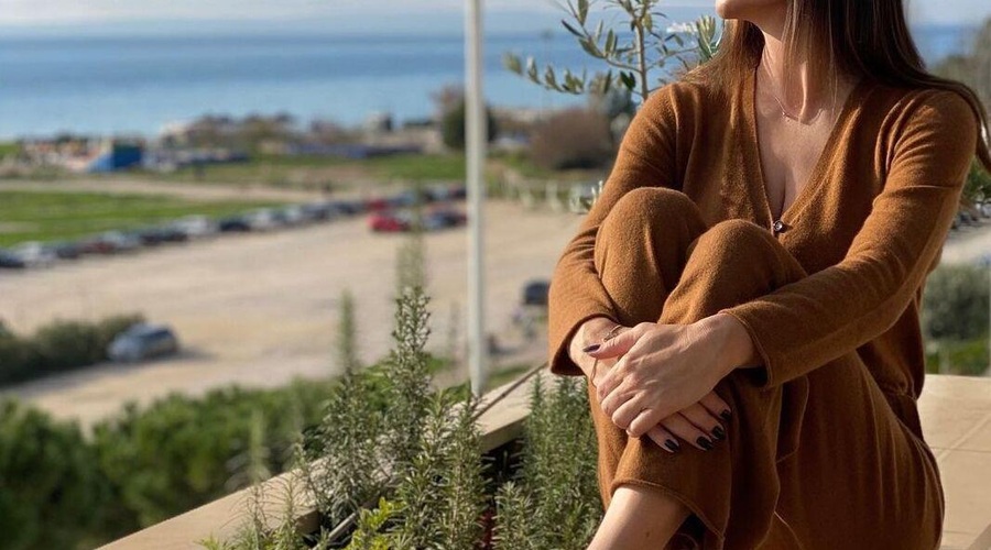 50-letna pevka objavila fotografijo v bikiniju in vse pustila brez besed (foto: Instagram/Severina, fotomontaža)