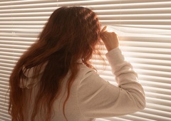 NIJZ izdal opozorilo: zadržujte se doma, omejite gibanje na prostem