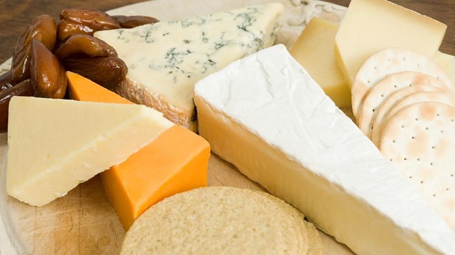 Slovenski sir je pri sosedih cenejši za kar 70 odstotkov: kako je to mogoče? (foto: Profimedia)