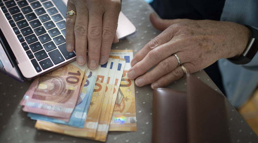 Nov plačni sistem: zaslužki bodo za nekatere zaposlene znatno višji (foto: Profimedia)