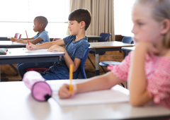 Slovenski pedagogi pozivajo: "V šoli se preveč poudarja merljive rezultate"