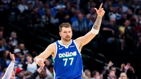 Dončić je bil pripravljen na zabavo: zabijal koše in ugnal tekmece (VIDEO)