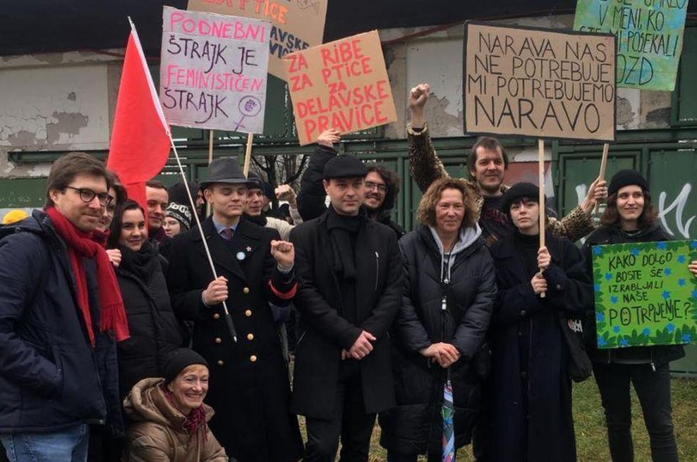 Mladi dejanja policistov in grožnje s tožbo dojemajo kot hud pritisk: vladi so posredovali svoje zahteve (foto: Uredništvo)