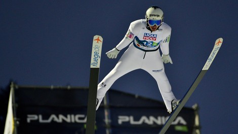 Imenitno! V Planici močno diši po slovenskem slavju (poglejte, kam je poletel Timi Zajc)