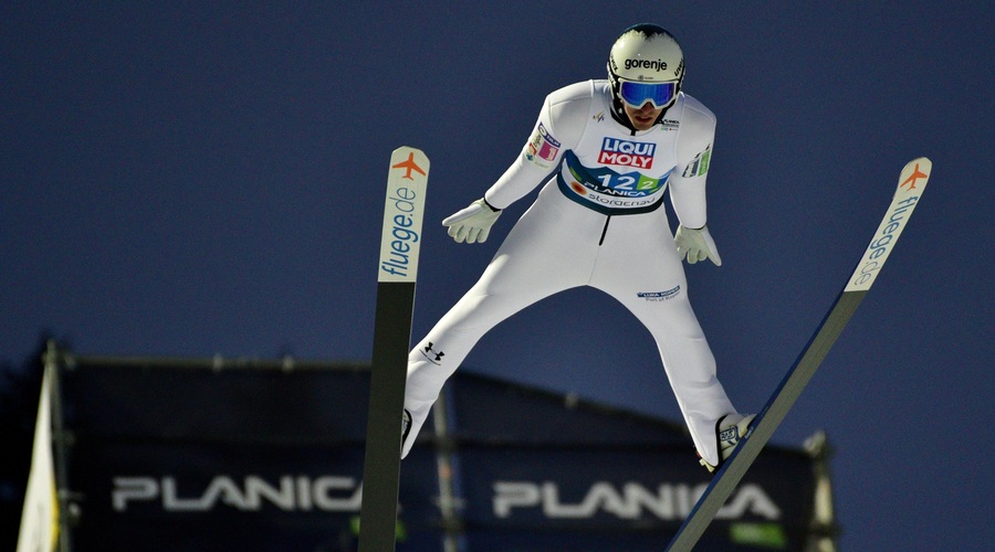 Imenitno! V Planici močno diši po slovenskem slavju (poglejte, kam je poletel Timi Zajc) (foto: Profimedia)
