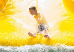 V vodnem parku Atlantis se je zgodila nesreča, posredovati so morali tudi reševalci (znane prve podrobnosti)