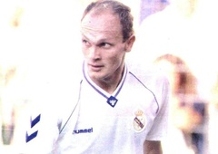 S Srečkom Katancem igral za reprezentanco, bil je član Reala, zdaj pa ... Nogometni zvezdnik na robu revščine