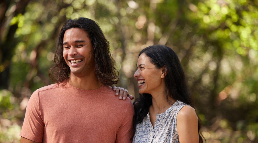 Pomlad in poletje zaznamovana z vsestranskimi oblačili Royal Robbins (foto: promocijska fotografija)