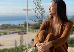 Obtožnica proti Severini zaradi nadlegovanja, grozi ji celo zapor