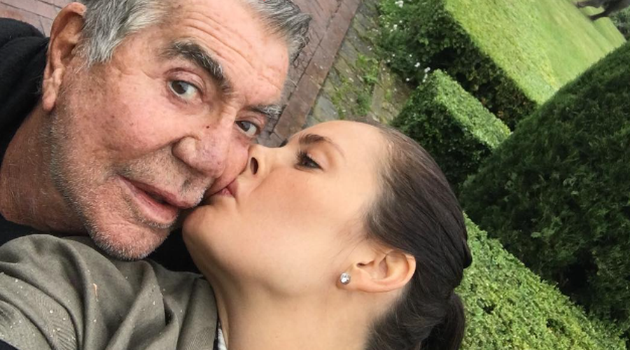 Slavni oblikovalec pri 82 letih šestič postal oče (nikoli ne uganete, koliko let ima njegova izbranka) (foto: Instagram/Roberto Cavalli)