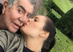 Slavni oblikovalec pri 82 letih šestič postal oče (nikoli ne uganete, koliko let ima njegova izbranka)