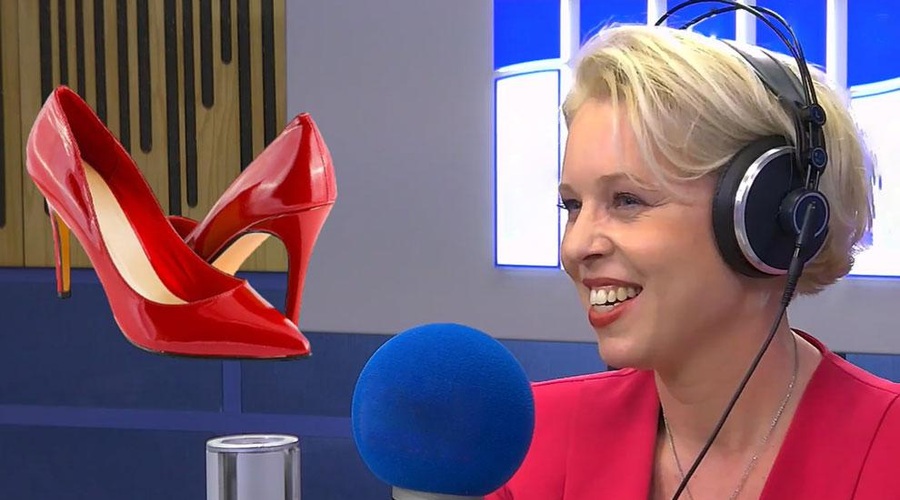 Tako si je radijski voditelj privoščil Urško Klakočar Zupančič: to pesem morate res slišati (VIDEO) (foto: Facebook/Radio Robin/posnetek zaslona)