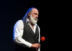 Vinci Vogue Anžlovar z javnostjo delil strašljivo novico: "Zelo verjetno imam ALS."