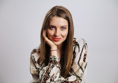 Srečno zaljubljena Maja Keuc storila naslednji korak: s partnerjem sta se odločila, da ...