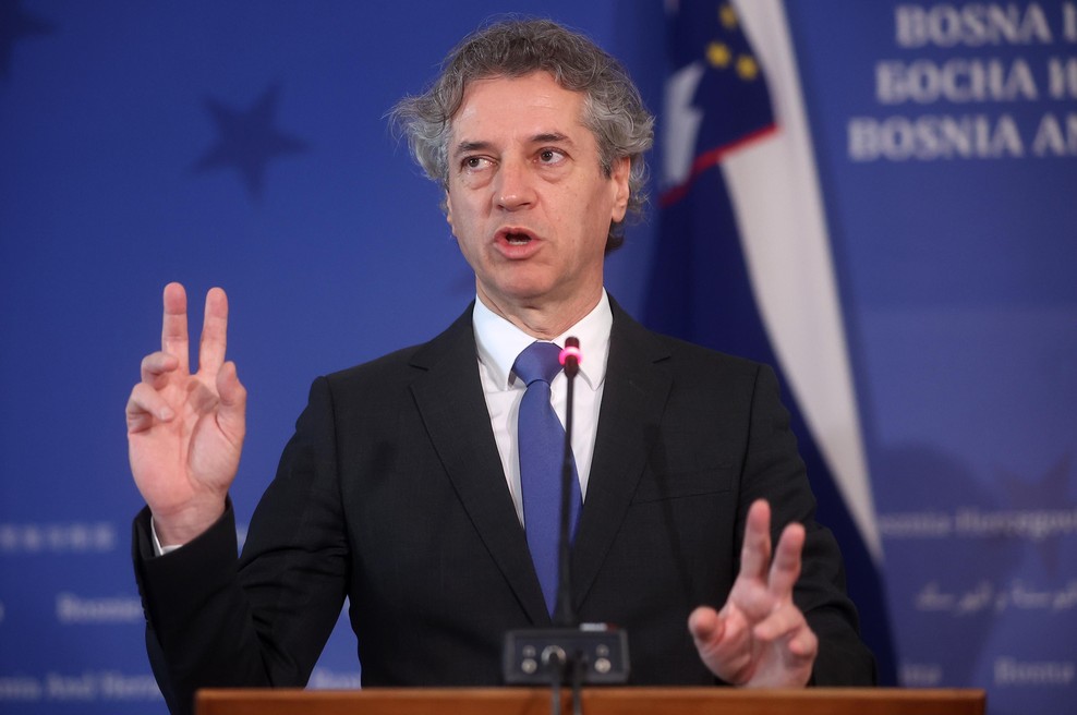 Je premier Golob razkril podrobnosti iz zasebnega življenja, da bi prikril precej bolj pereče težave? (foto: Armin Durgut/PIXSELL/Bobo)