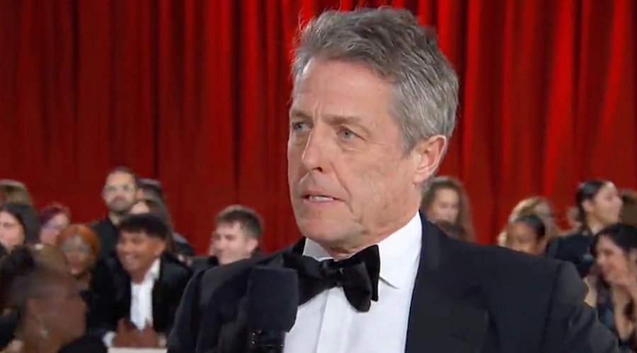 Hugh Grant s skrajno ponesrečenimi odgovori na Oskarjih: česa tako nerodnega že dolgo ne (foto: Twitter/Radio Future/ABC News Live)