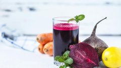 Znana urednica mesec dni pila sok rdeče pese: posledice osupljive, rezultati so jo pustili odprtih ust