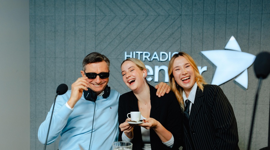 Borut Pahor pred vsemi obljubil, koga bo povabil na koncert Taylor Swift (foto: Hitradio Center)
