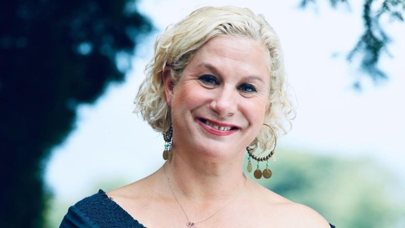 Nekdanja žena Valterja Kramarja je Ana Roš Stojan.