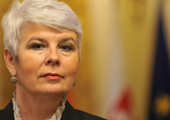 Jadranka Kosor s selfijem z letala razburila Hrvate, kritikom pa odgovorila brez zadržkov: "Ne blebetajte!"