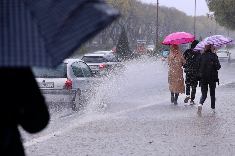Kako dolgo bo še deževalo? Obeti niso dobri (foto: Ivo Cagalj/PIXSELL/Bobo)