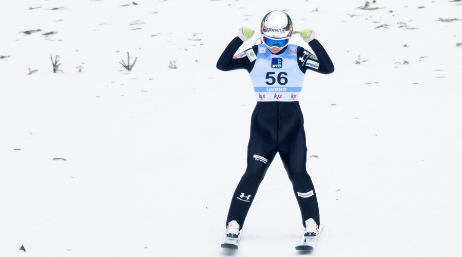 Svetovna rekorderka Ema Klinec za večno zapisana kot zmagovalka prve ženske tekme v poletih (foto: Profimedia)