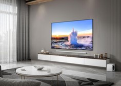 Novi televizorji Samsung Neo Qled in OLED že na voljo v Sloveniji Ne zamudite izjemnih daril v prednaročilu!