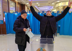 "Največji problem je zagotovo korupcija. Želim si, da bi jo izkoreninili. Da bi se lahko svobodno izražali"