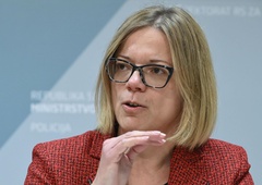 Plačna reforma: ministrica razložila, kaj bo vlada naredila najprej