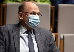 Pred tremi leti je Jelko Kacin svaril: "Uživajte, dokler lahko" - danes mu je žal, izbral bi drugačne besede (toda ene stvari še vedno ne bi spremenil)
