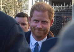 FOTO: Princ Harry se je nepričakovano pojavil na londonskem sodišču