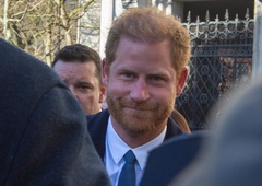 FOTO: Princ Harry se je nepričakovano pojavil na londonskem sodišču